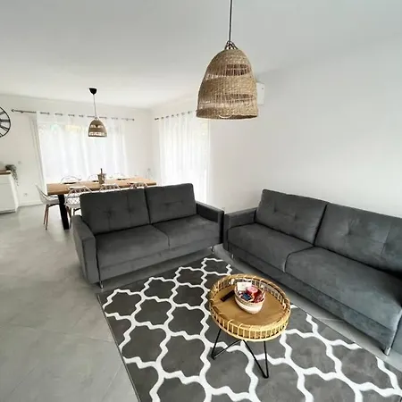 Victoria #8 Persons #3 Bedrooms #terrace # Garage - Calm And Clim